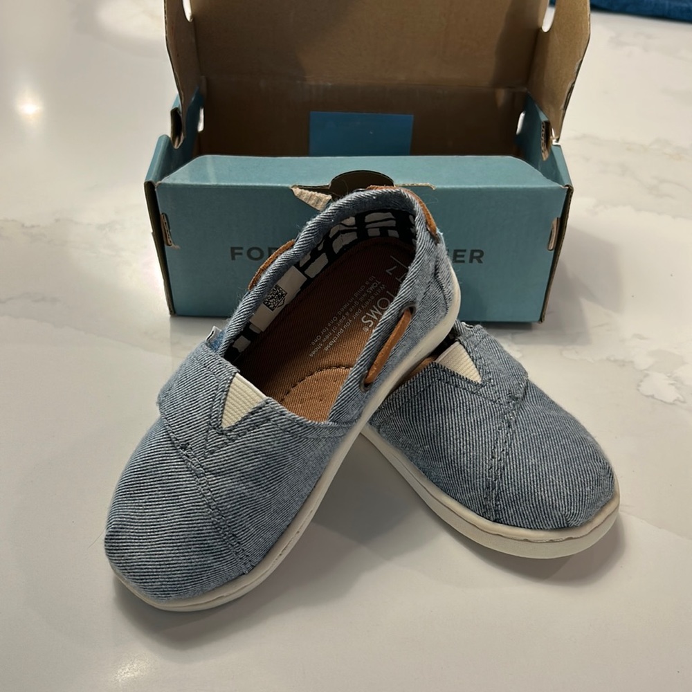 Chambray Bimini Toms